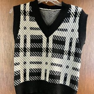 As seen on Southern Charm…replica of Naomi’s sweater vest…size SMALL